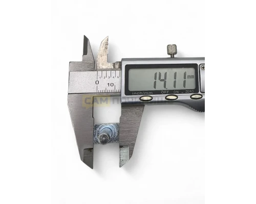Опора нижней двери холодильника Liebherr, Miele 704290600